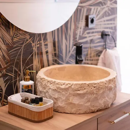 Kabak Freedom Deluxe Hotel